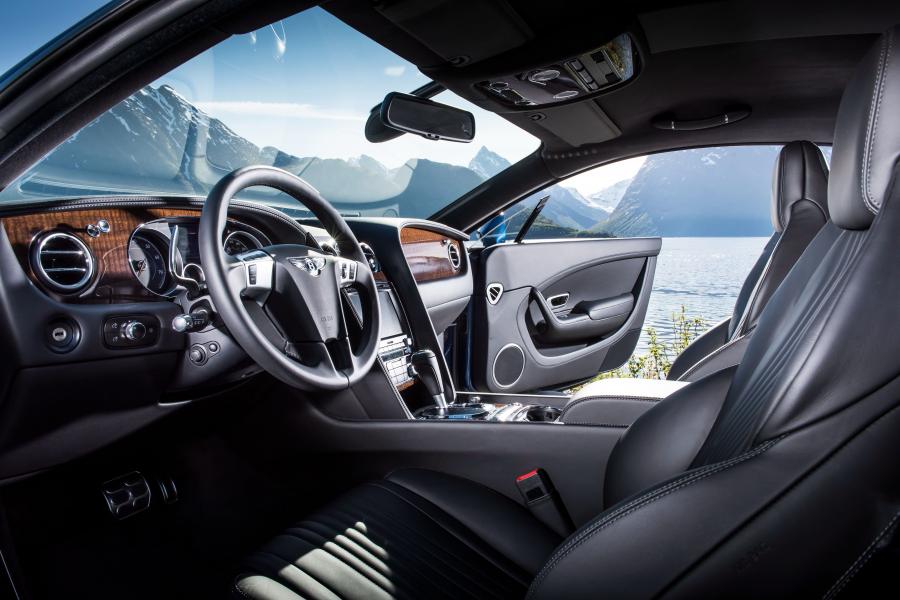  Bentley Continental GT V8 2015 года  (фото 4 из 6)